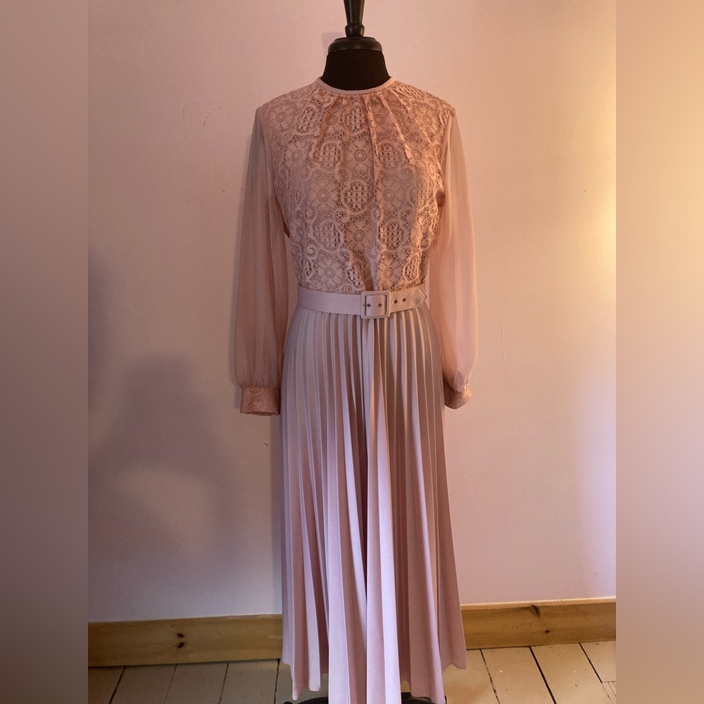 Vintage 80’s Pink Lace Dress